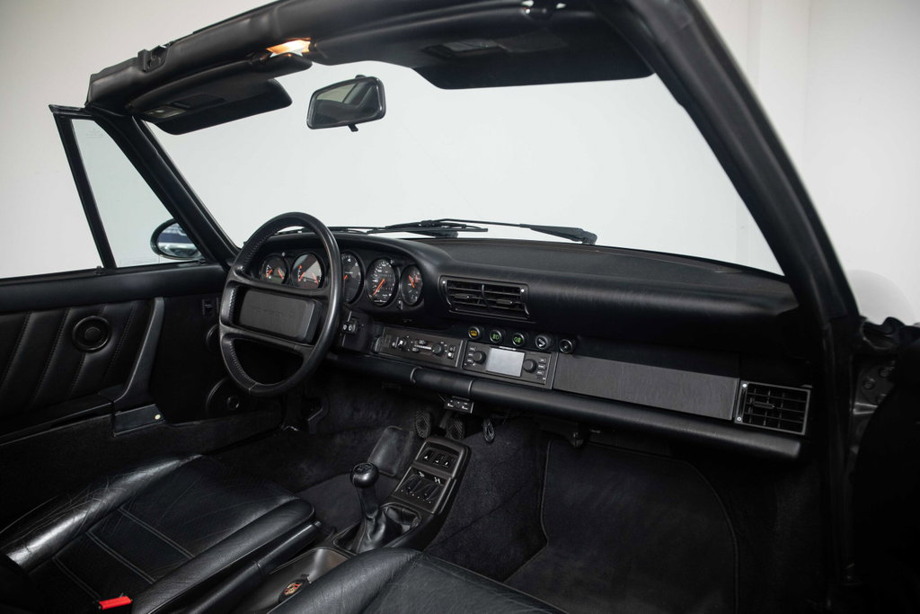 Porsche 964 Carrera 4