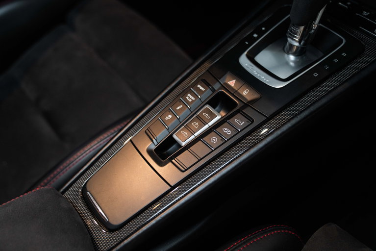 Porsche 991 Carrera 4 GTS