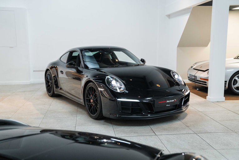 Porsche 991.2 Carrera GTS