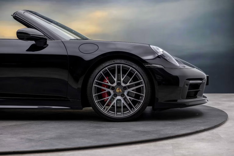Porsche 992 Carrera 4S