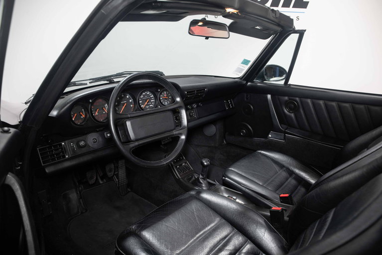 Porsche 964 Carrera 4