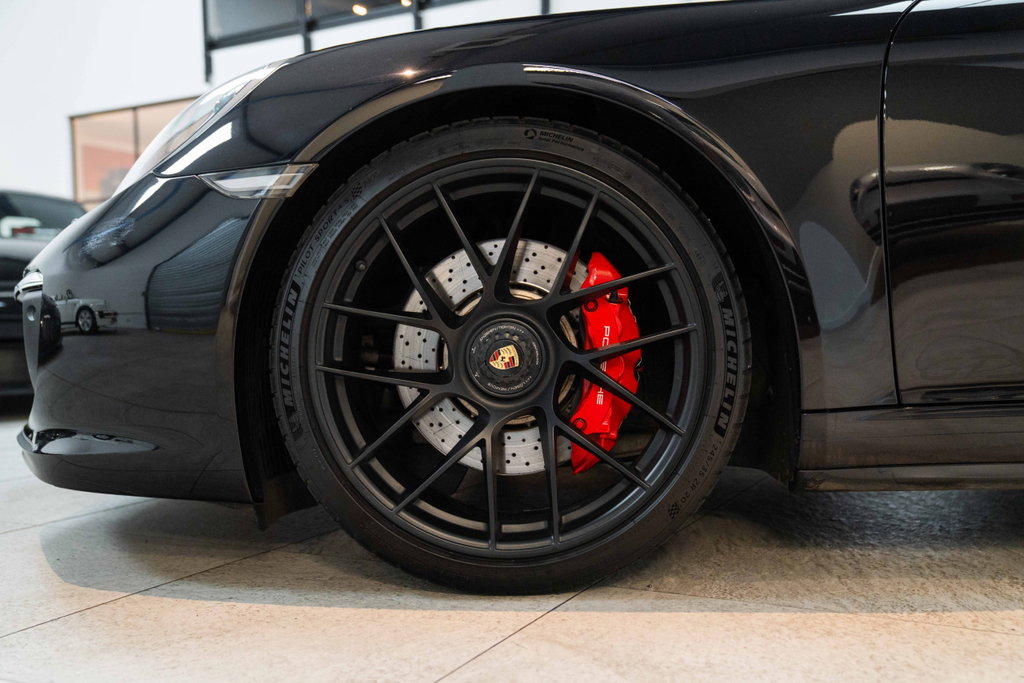 Porsche 991.2 Carrera GTS