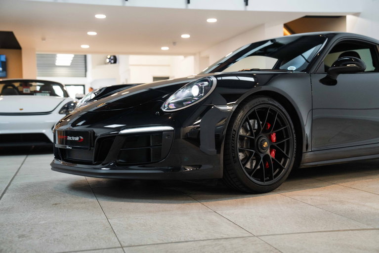 Porsche 991.2 Carrera GTS