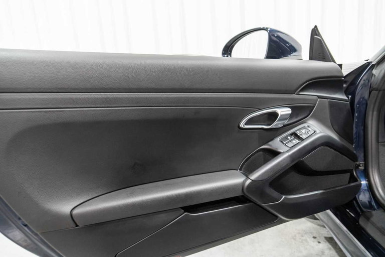 Porsche 718 Boxster