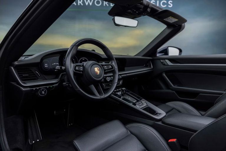 Porsche 992 Carrera 4S