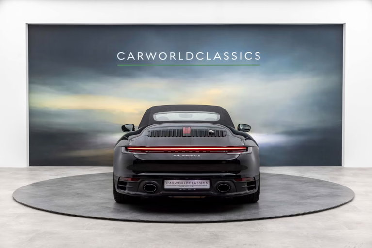 Porsche 992 Carrera 4S