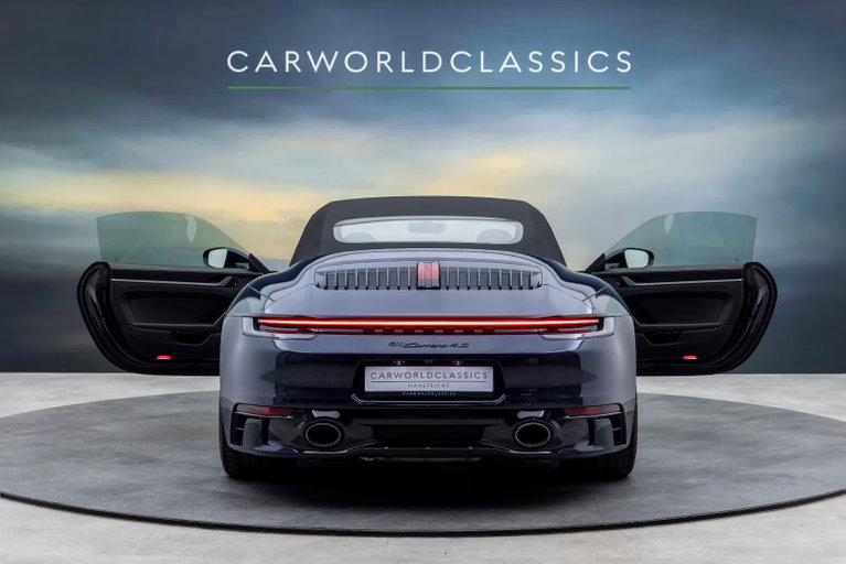 Porsche 992 Carrera 4S