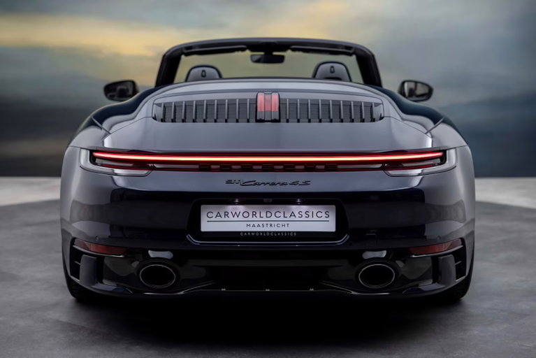 Porsche 992 Carrera 4S