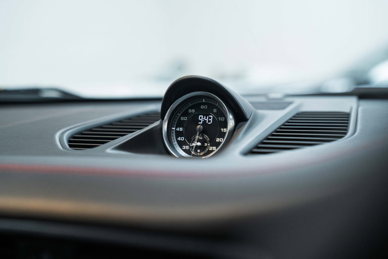 Porsche 991.2 Carrera GTS