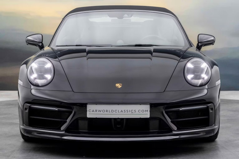 Porsche 992 Carrera 4S