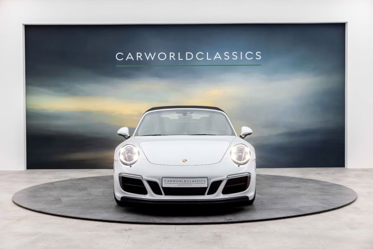 Porsche 991.2 Carrera GTS