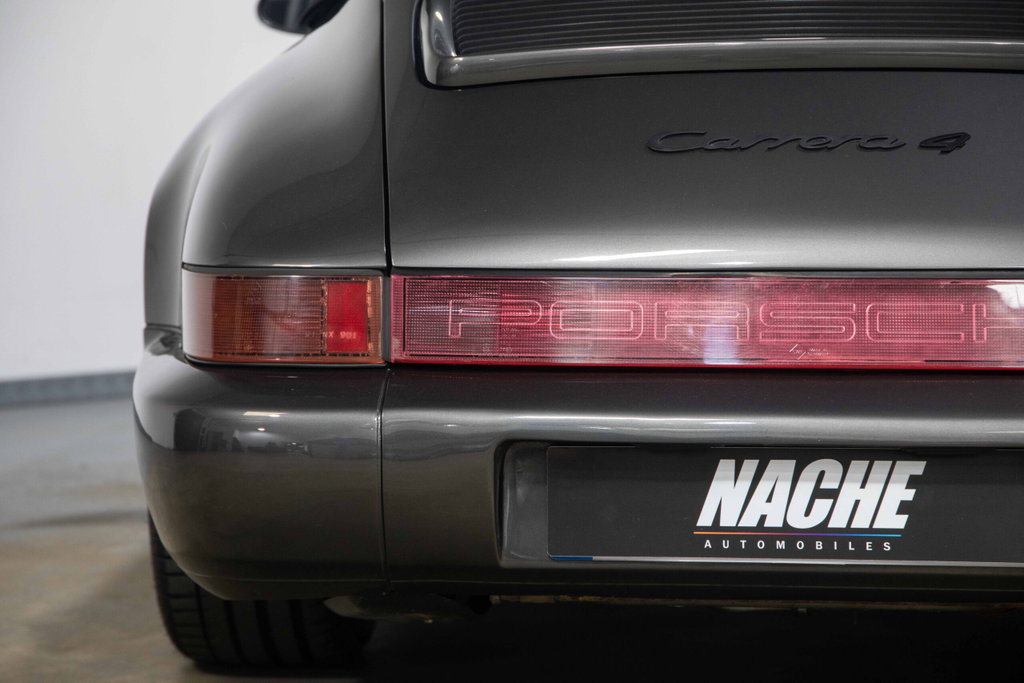Porsche 964 Carrera 4