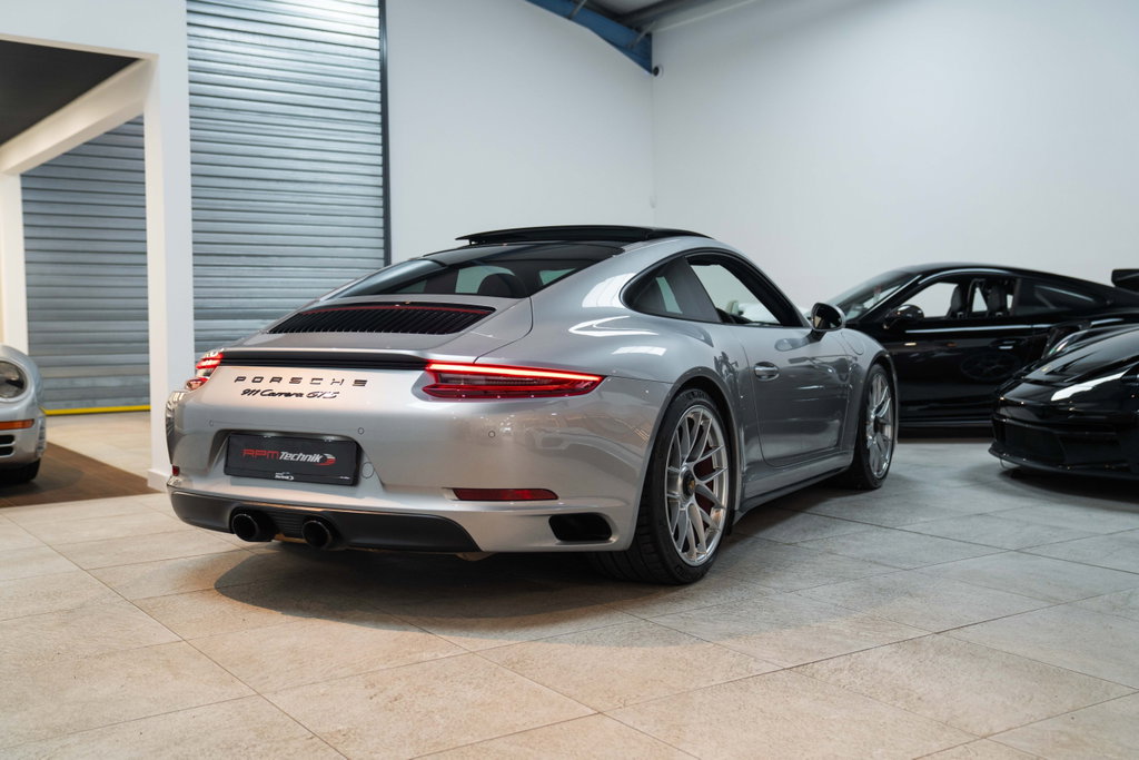 Porsche 991.2 Carrera GTS