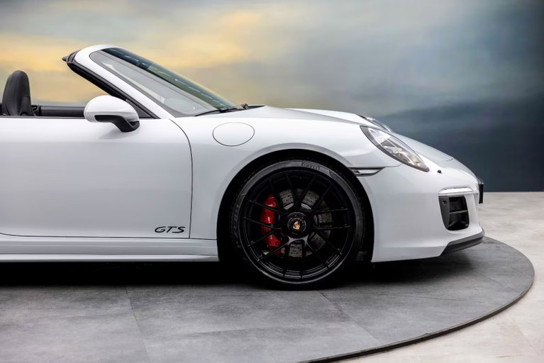 Porsche 991.2 Carrera GTS