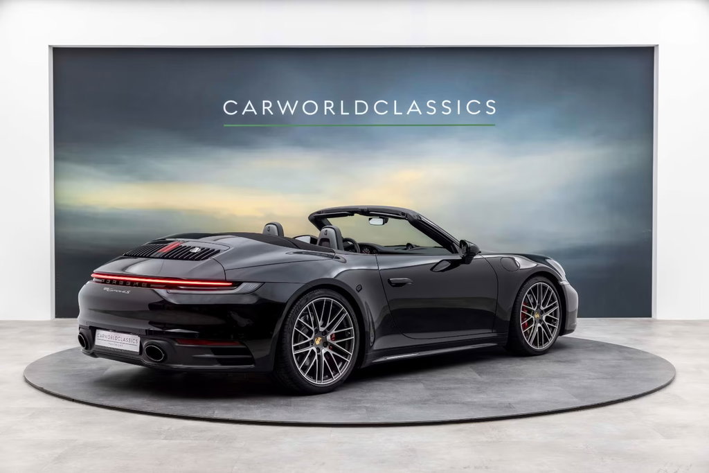 Porsche 992 Carrera 4S