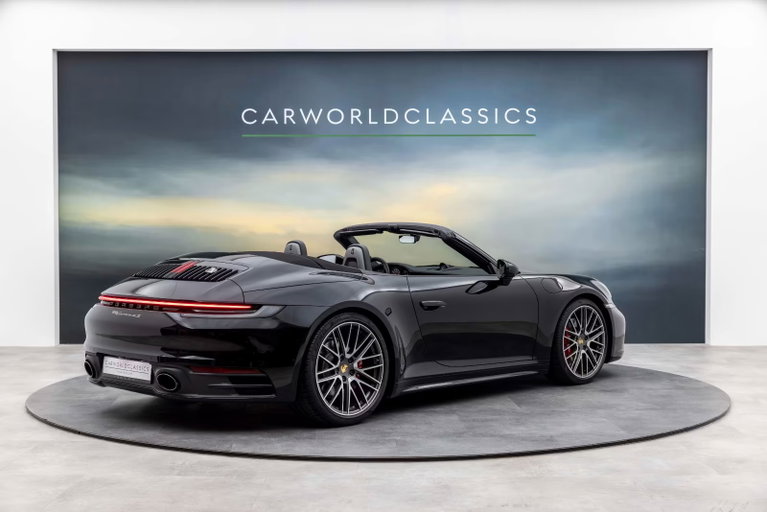 Porsche 992 Carrera 4S