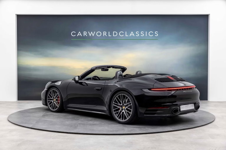 Porsche 992 Carrera 4S