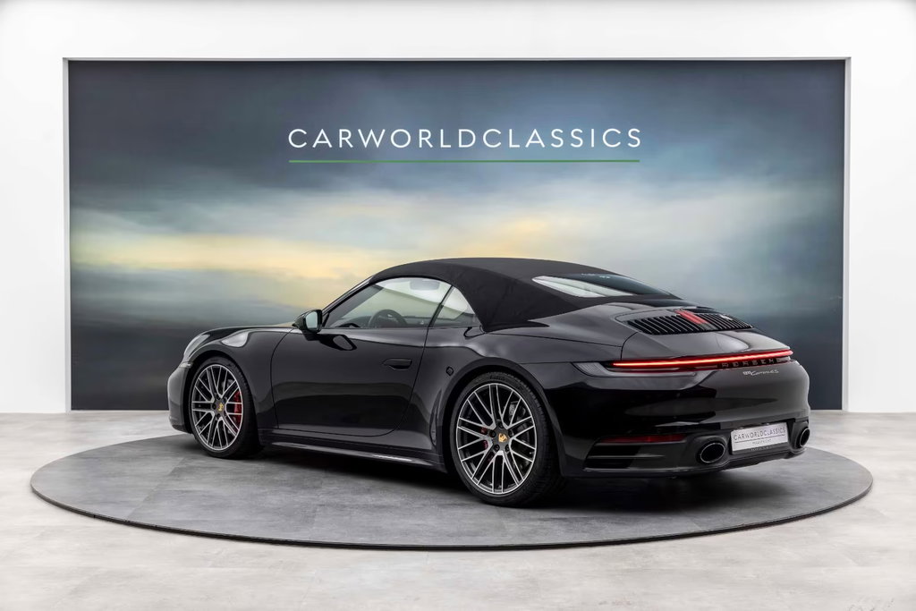 Porsche 992 Carrera 4S