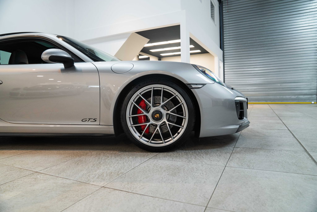 Porsche 991.2 Carrera GTS