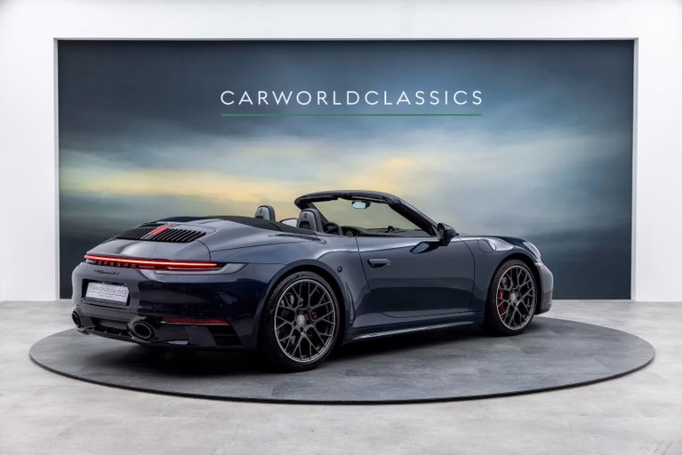 Porsche 992 Carrera 4S
