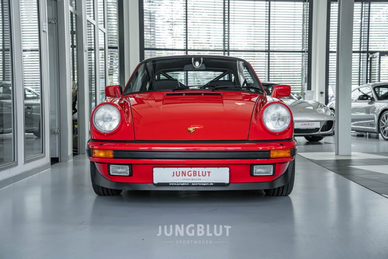 Porsche 911 Carrera 3.2