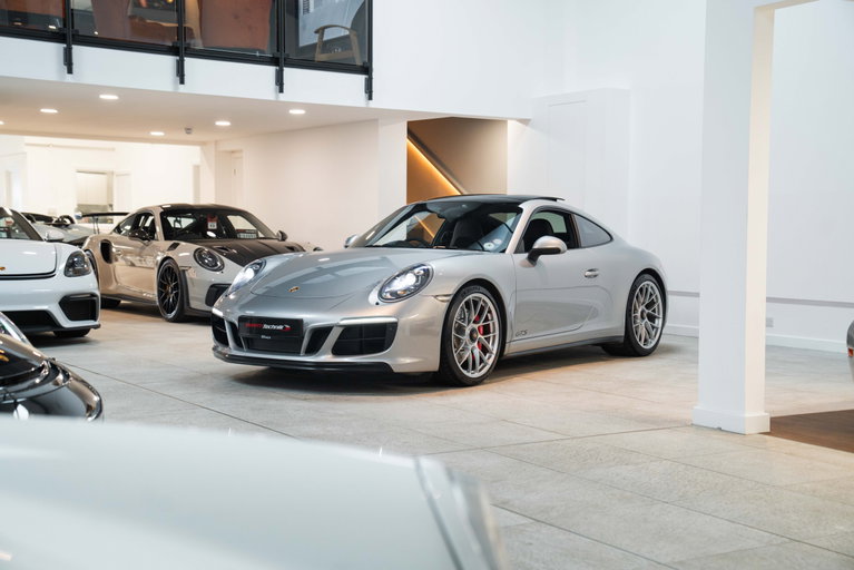 Porsche 991.2 Carrera GTS
