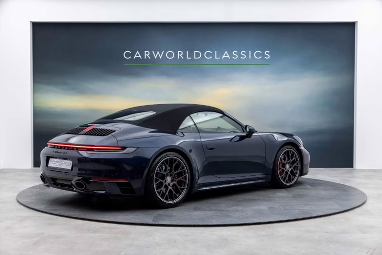 Porsche 992 Carrera 4S