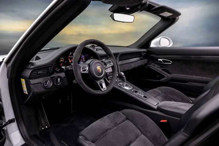 Porsche 991.2 Carrera GTS