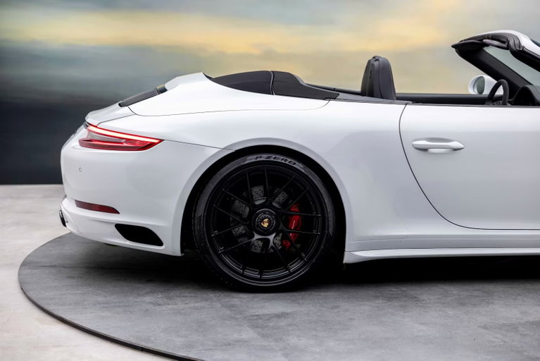 Porsche 991.2 Carrera GTS