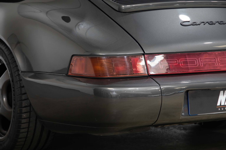 Porsche 964 Carrera 4