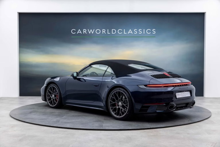 Porsche 992 Carrera 4S