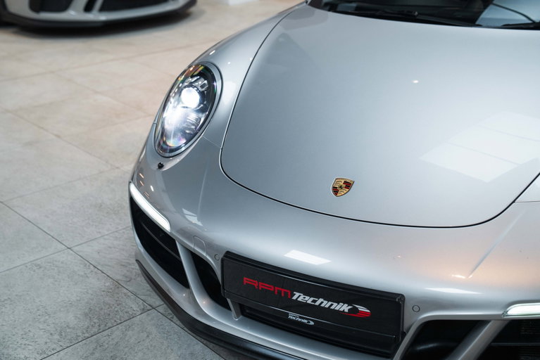 Porsche 991.2 Carrera GTS