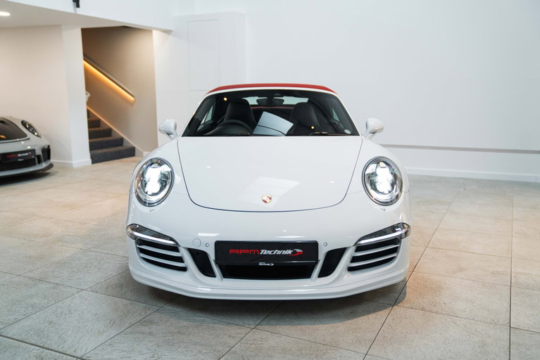 Porsche 991 Carrera 4 GTS