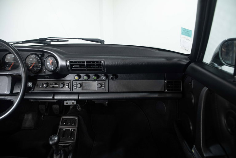 Porsche 964 Carrera 4