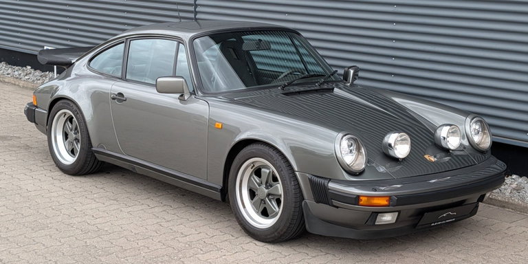 Porsche 911 Carrera 3.2