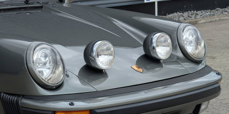 Porsche 911 Carrera 3.2