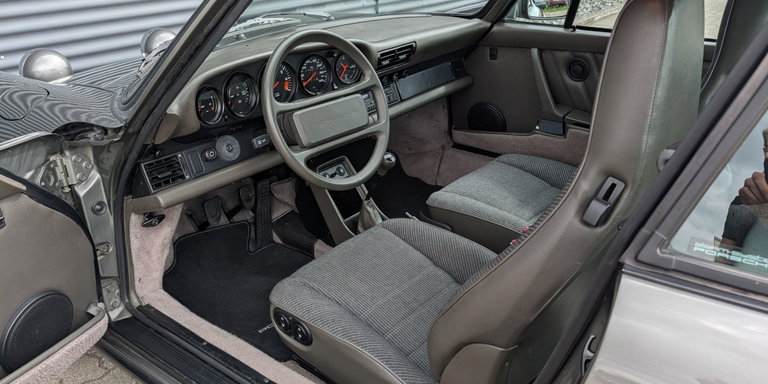 Porsche 911 Carrera 3.2