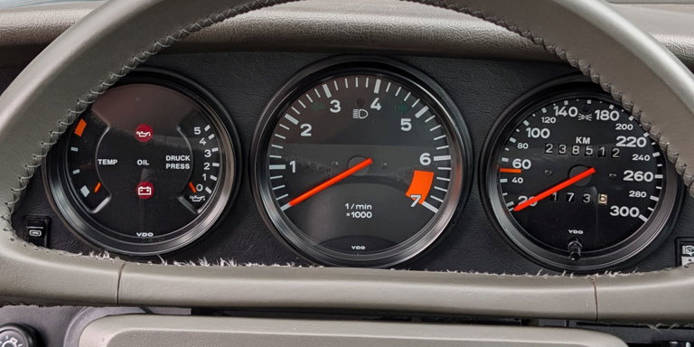 Porsche 911 Carrera 3.2
