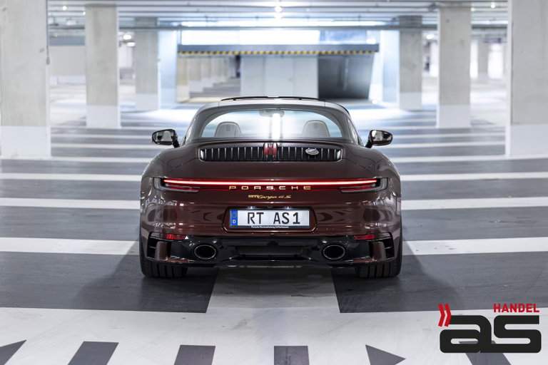 Porsche 992 Heritage Design Edition