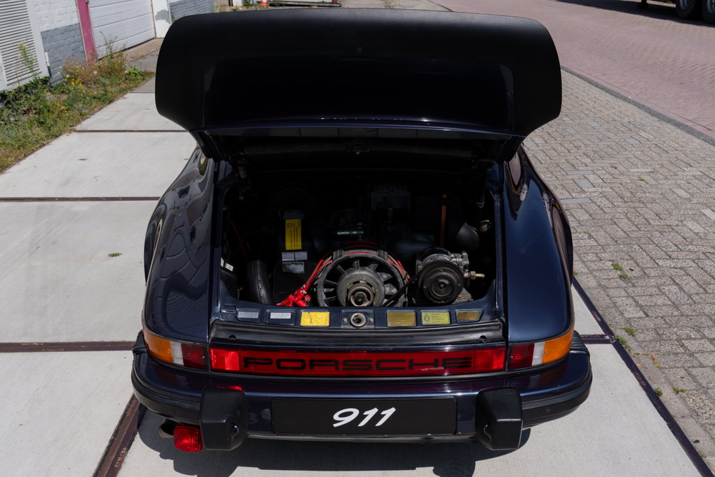 Porsche 911 Carrera 3.2