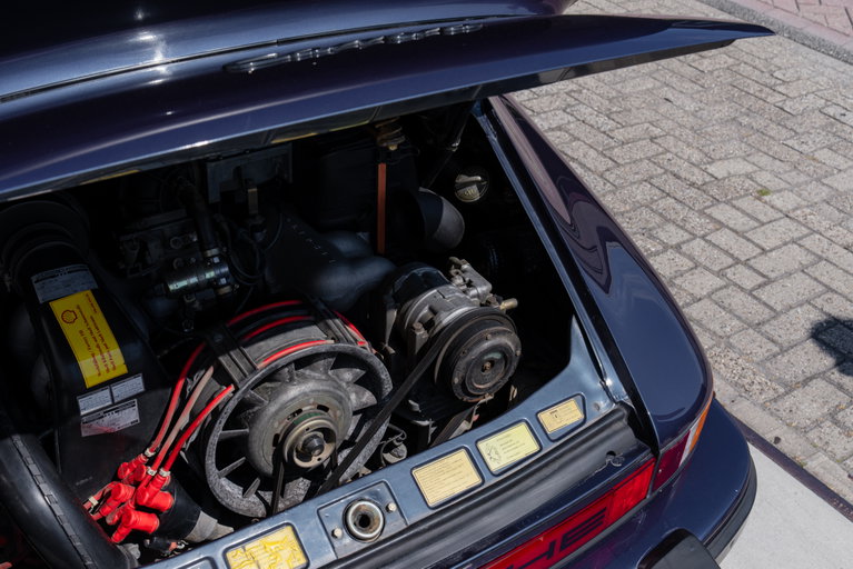 Porsche 911 Carrera 3.2