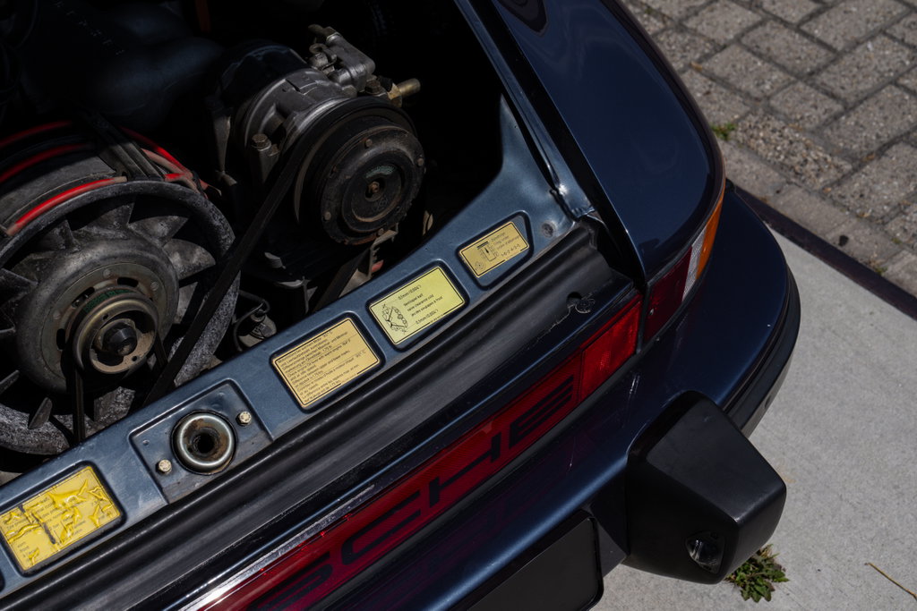 Porsche 911 Carrera 3.2