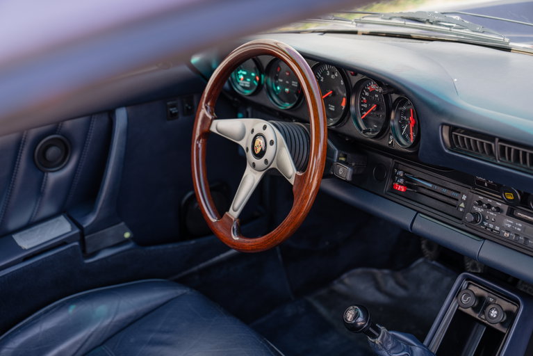 Porsche 911 Carrera 3.2