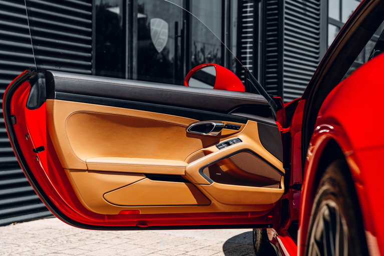 Porsche 991 Carrera GTS