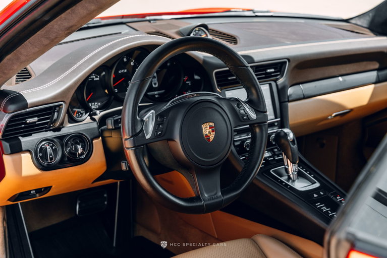 Porsche 991 Carrera GTS