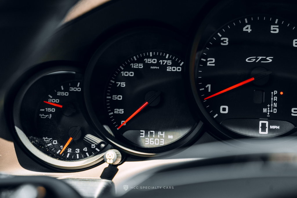 Porsche 991 Carrera GTS