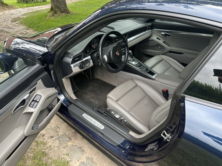 Porsche 991 Carrera 4S