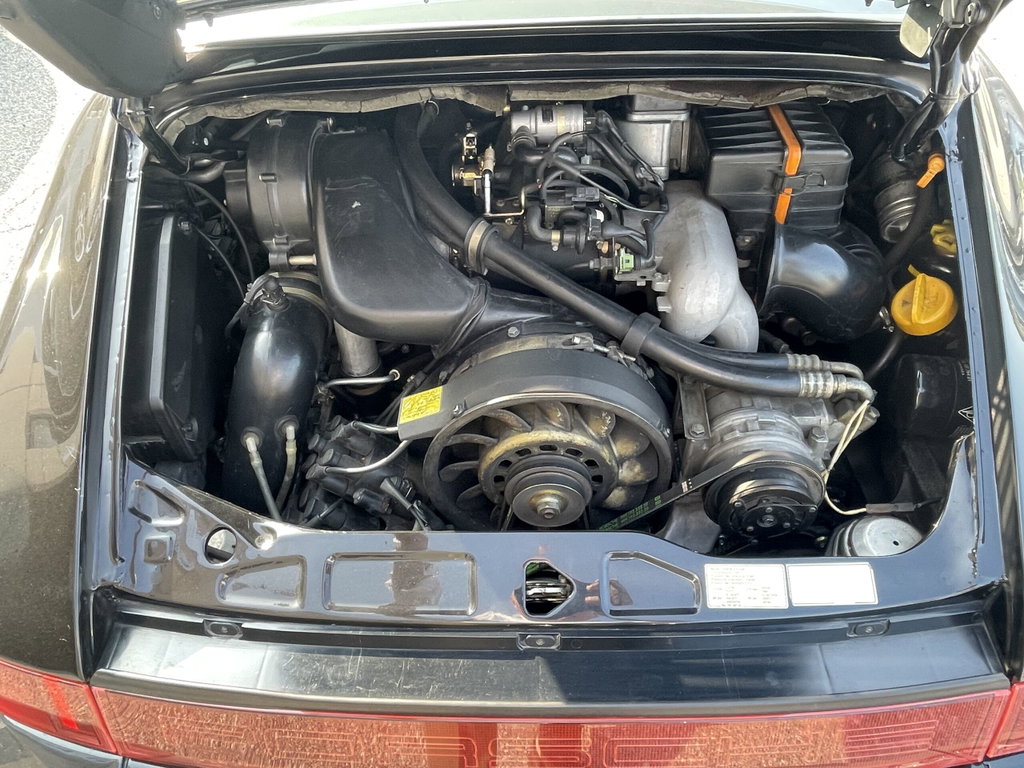Porsche 964 Carrera 4