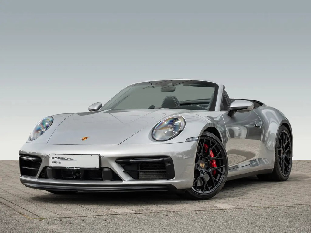 Porsche 992 Carrera 4 GTS