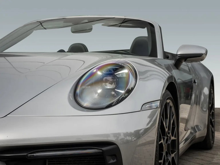 Porsche 992 Carrera 4 GTS